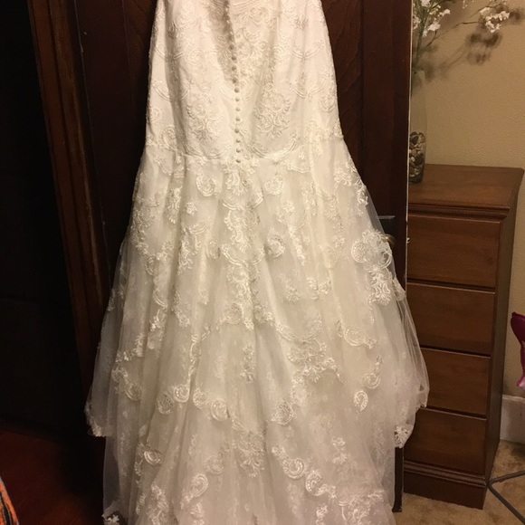 Ivory Wedding Dress - Picture 3 of 6